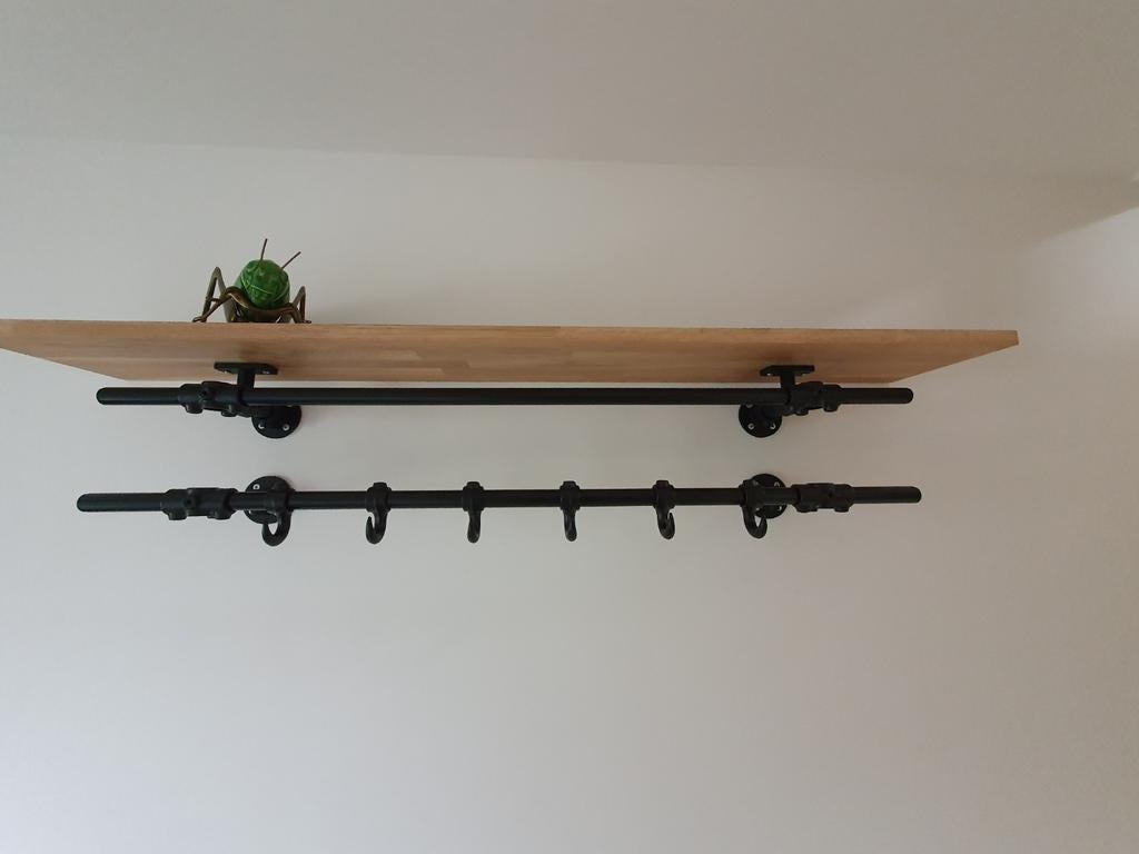 Kapstok 6 haken zwart staal met eiken plank 120x20, Ophalen, Zo goed als nieuw, Metaal, Wandkapstok