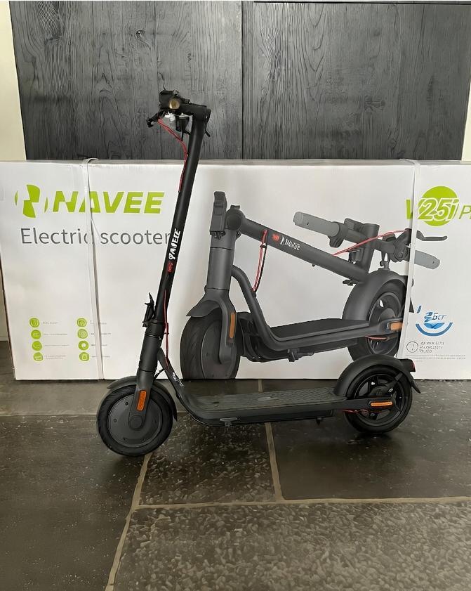 Elektrische Step – Navee V25i Pro – Nieuw in doos, Fietsen en Brommers, Steps, Nieuw, Elektrische step (E-scooter), Ophalen