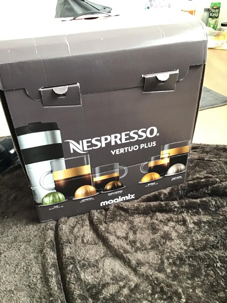 Nieuwe Nespresso Vertuo Plus (Magimix) - Ongebruikt, Koffiepads en cups, 10 kopjes of meer, Ophalen of Verzenden, Koffiemachine