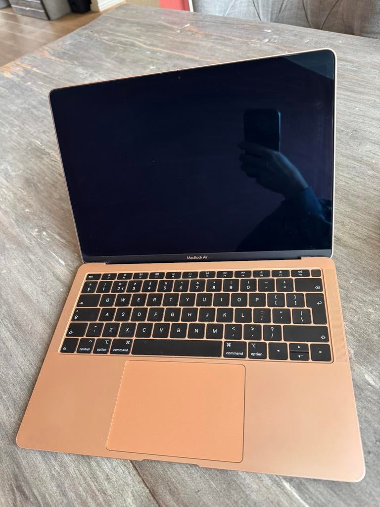 Te Koop: Macbook Air 2019 rose gold, Computers en Software, Apple Macbooks, Qwerty, 8 GB, 13 inch, Minder dan 2 Ghz