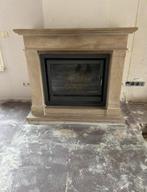 Landelijke klassieke natuurstenen schouw, Ophalen, Zo goed als nieuw, Vrijstaande haard