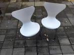 2 stuks Vlinderstoelen Arne Jacobsen Series 7 (Fritz Hansen), Huis en Inrichting, Stoelen, Ophalen, Gebruikt, Twee, Wit