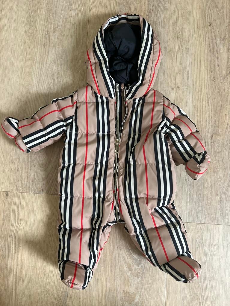 Burberry baby skipak nieuw, Kinderen en Baby's, Ophalen of Verzenden, Nieuw, Overige maten