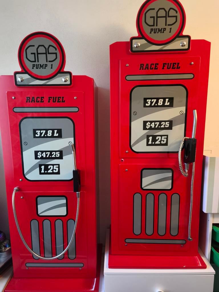 2 Kledingkasten in auto thema - Benzinepomp design, Ophalen, Gebruikt, 105 cm of meer, Minder dan 50 cm