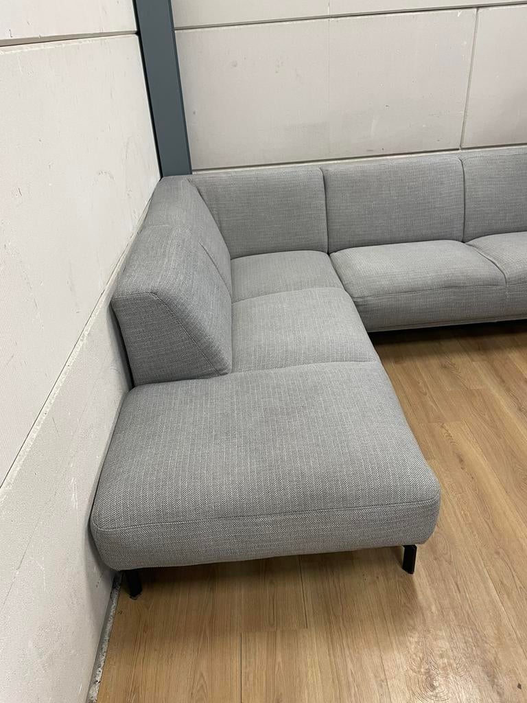 Mooie luxe grijze MONTEL viano hoekbank - GEREINIGD!!!, Huis en Inrichting, Banken | Bankstellen, Ophalen, 250 tot 300 cm, Luxe