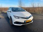 Toyota Auris 1.8 Hybrid 136pk CVT 2016 Wit, Auto's, Stof, 4 cilinders, Wit, Grijs