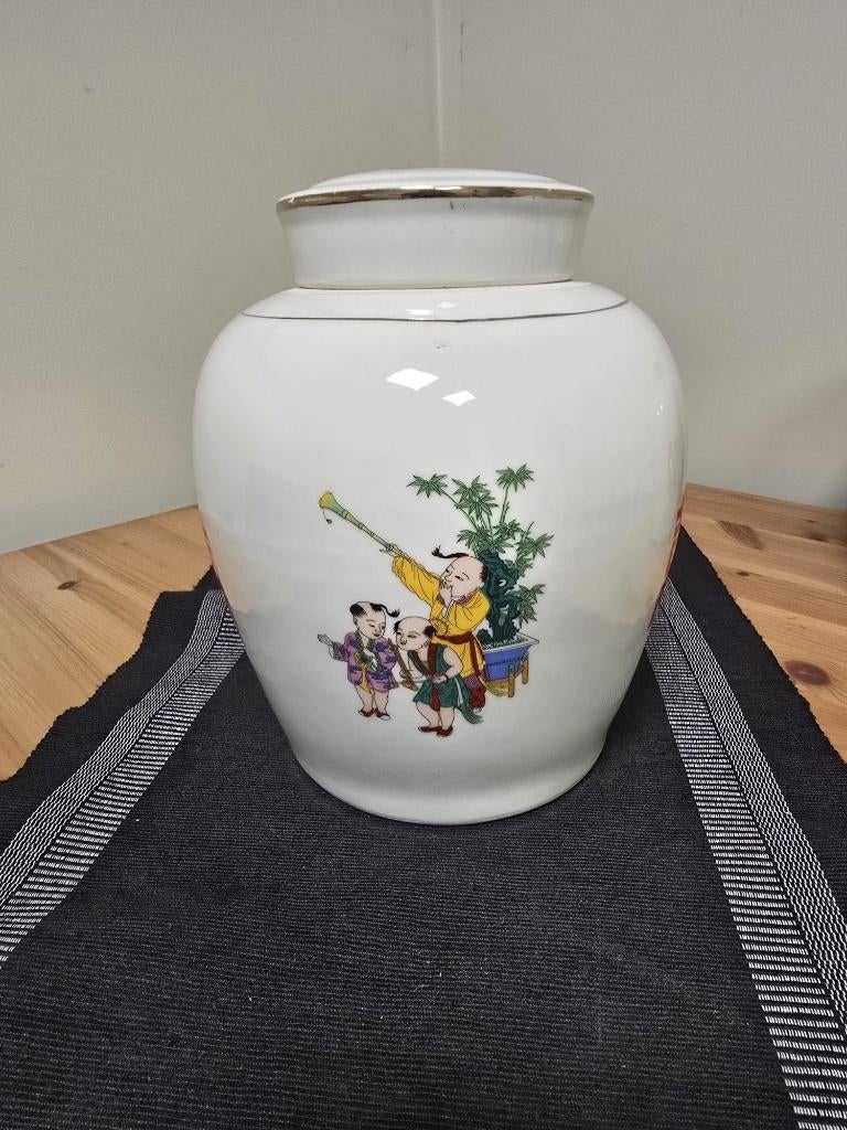 Porseleinen vazen 2 st., Ophalen