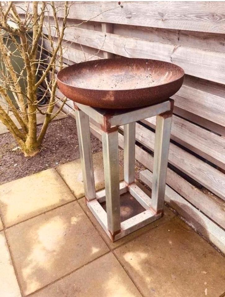 Vuurschaal op sokkel., Tuin en Terras, Vuurschalen, Gebruikt, Ophalen