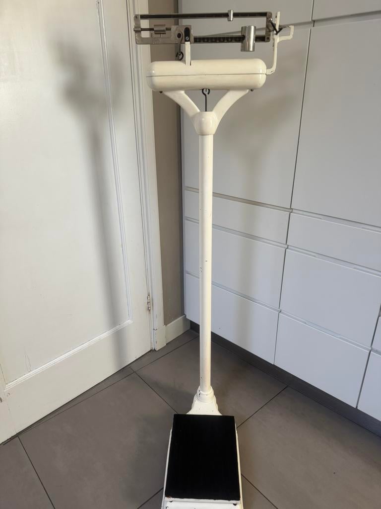 Antieke personenweegschaal vintage design brocante, Ophalen