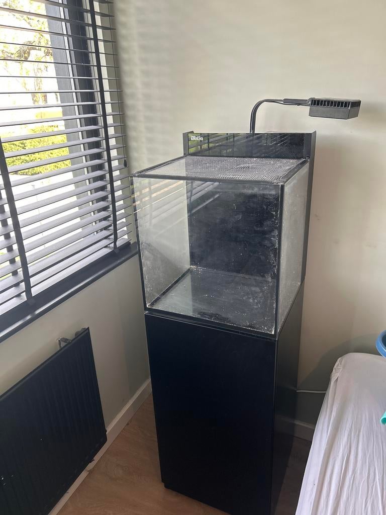 Zeeaquarium met toebehoren, Dieren en Toebehoren, Vissen | Aquaria en Toebehoren, Ophalen, Zo goed als nieuw, Leeg aquarium, Red Sea