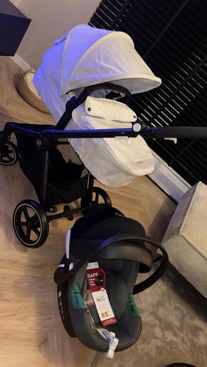 Cybex EOS lux, Kinderen en Baby's, Kinderwagens en Combinaties, Ophalen, Zo goed als nieuw, Overige merken