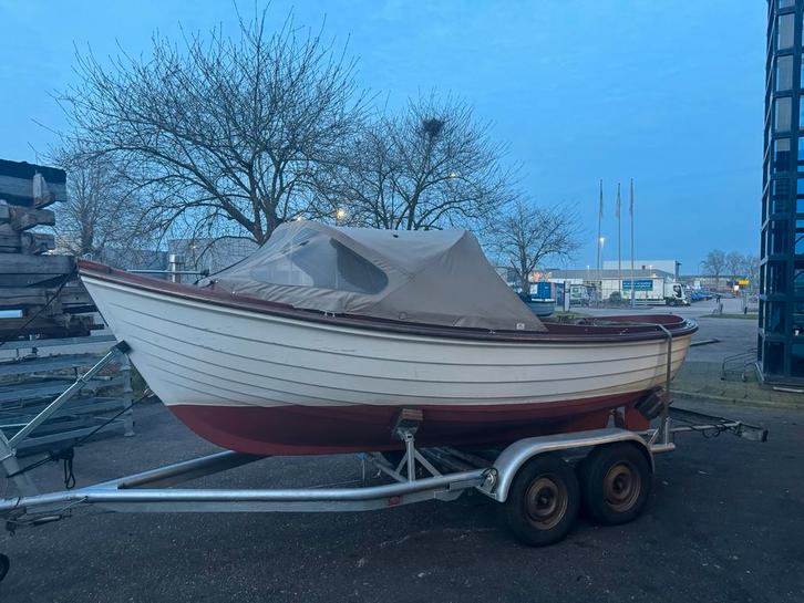 Klassieke overnaadse polyester sloep met Sabb diesel, Watersport en Boten, Sloepen, Gebruikt, Tot 10 pk, 6 meter of meer, Binnenboordmotor