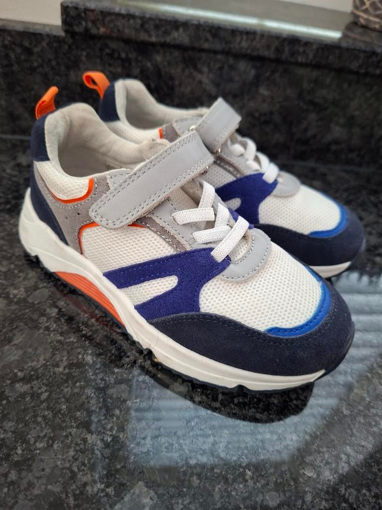Nieuwe sneaker maat 28 alleen ophalen, Ophalen, Nieuw
