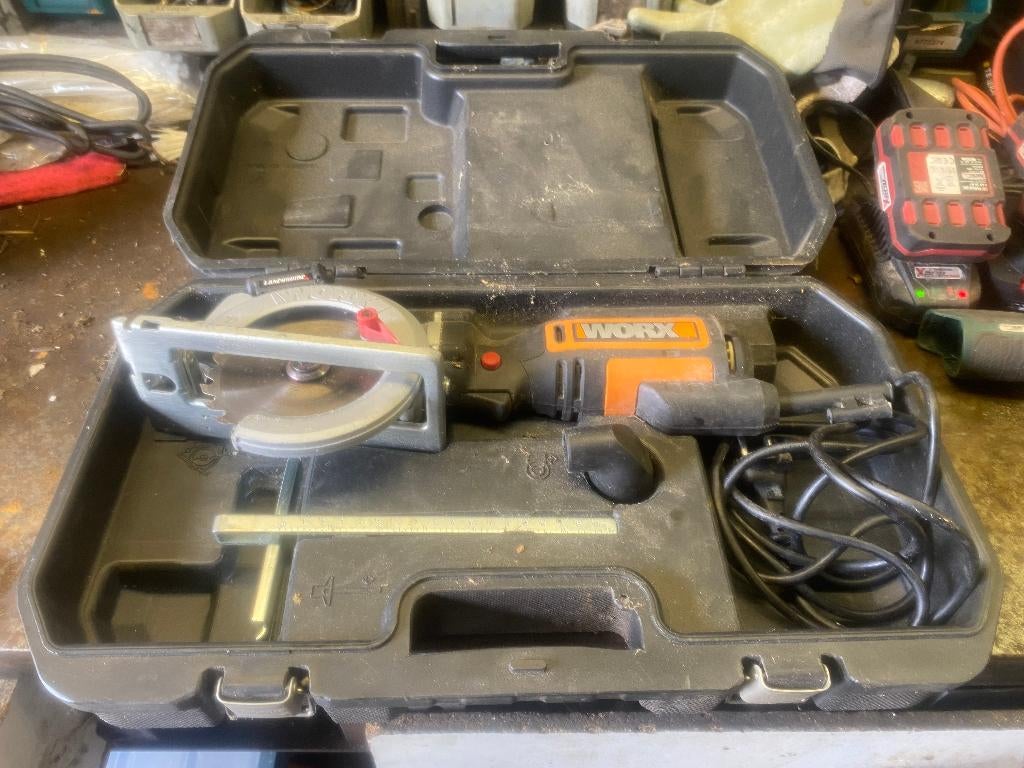 worx mini cicelzaag, Doe-het-zelf en Verbouw, Gereedschap | Zaagmachines, Gebruikt, Cirkelzaag, Worx, 600 tot 1200 watt