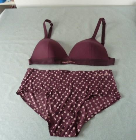 Mooie paarse BH en Hipster maat L Nieuw, Kleding | Dames, Ondergoed en Lingerie, On that ass, Ophalen of Verzenden, Paars, Setje