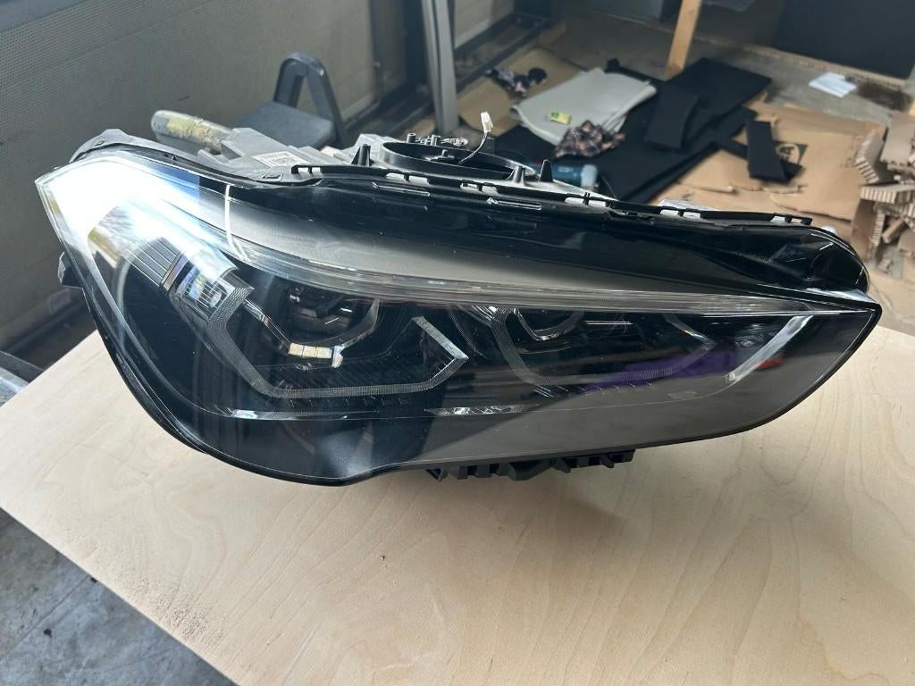 BMW X1 F48 LED koplamp rechts (2019), Auto-onderdelen, Verlichting, Ophalen of Verzenden, Gebruikt, BMW