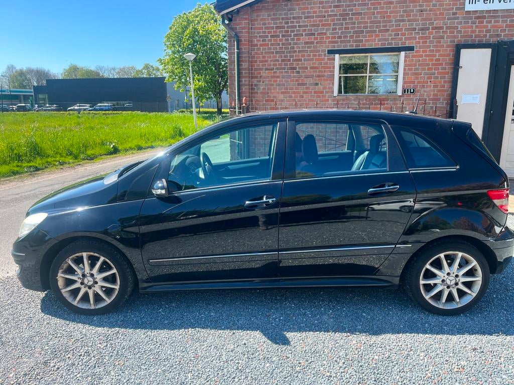 Mercedes-Benz B-klasse 170 ( Inruilkoopje + Automaat + Clima, Stof, Gebruikt, Zwart, 4 cilinders