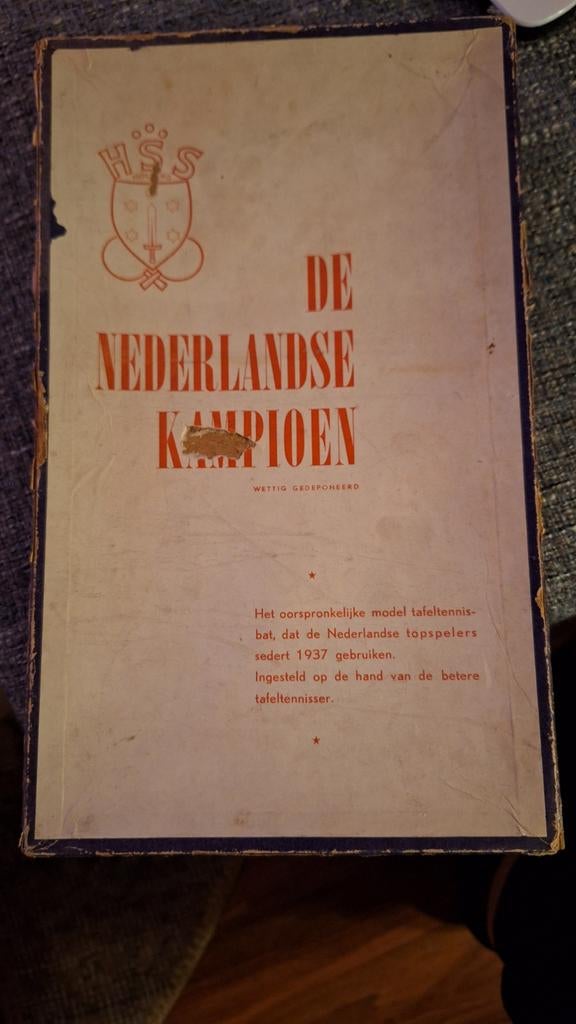 Origineel tafeltennis batje omstreeks 1944 in doosje, Sport en Fitness, Ophalen of Verzenden