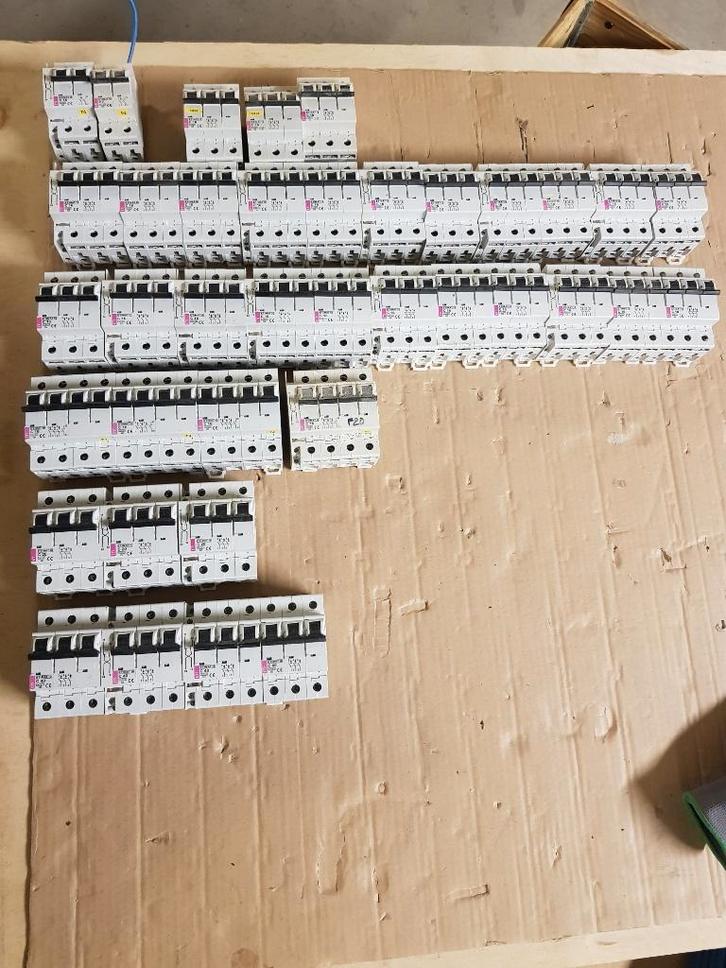 Installatieautomaat ETI, Hobby en Vrije tijd, Elektronica-componenten, Zo goed als nieuw, Ophalen