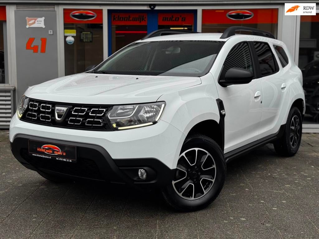 Dacia Duster 1.2 TCe Comfort Navigatie Cruise LED LM Dealer, Auto's, Dacia, Voorwielaandrijving, Gebruikt, Zwart, 4 cilinders