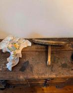 1 houten en 1 porseleinen wand console, Ophalen of Verzenden