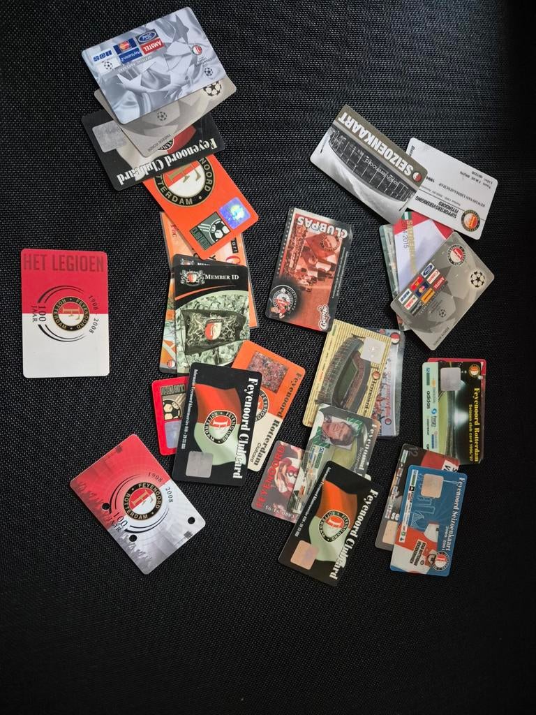 FEYENOORD PASJES, Ophalen of Verzenden, Zo goed als nieuw, Feyenoord