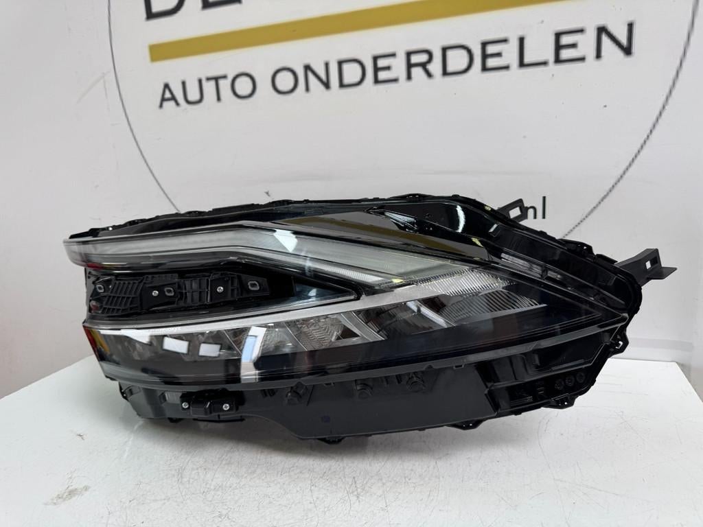 NISSAN QASHQAI J12 ADAPTIVE KOPLAMP RECHTS NIEUW 100-8D02J, Nissan Motor Co., Ltd., Takashima 1-chome 1-1
220-8686  Yokohama, Nieuw