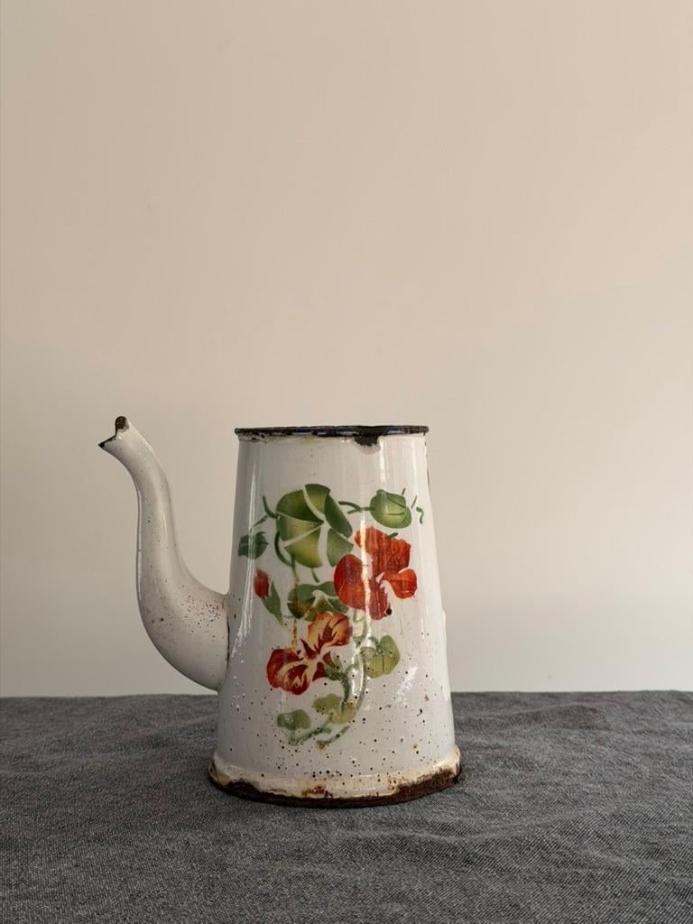 Franse emaille kan met bloemen (Japy stijl), Ophalen