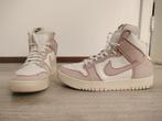 Nike Dunk High 1985 “Barely Rose” – Maat 42, Kleding | Heren, Schoenen, Ophalen of Verzenden, Zo goed als nieuw