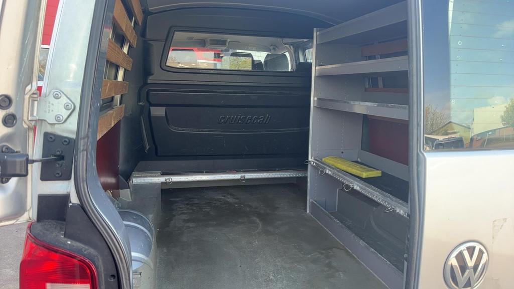 Volkswagen Transporter 2.0 TDI L2H1 DC 6 PERS / TREKHAAK / 1, Voorwielaandrijving, Gebruikt, 4 cilinders, Volkswagen