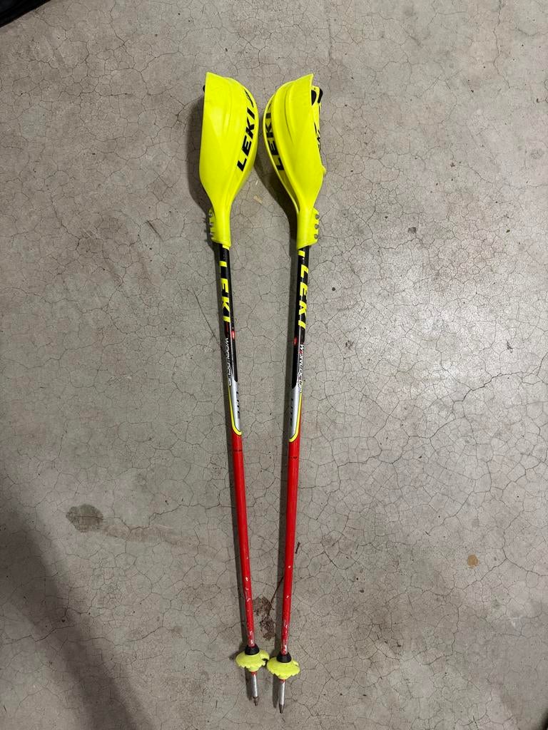 Leki ski slalom stokken 100 cm met kappen, Ophalen, Gebruikt, Stokken, 100 tot 140 cm