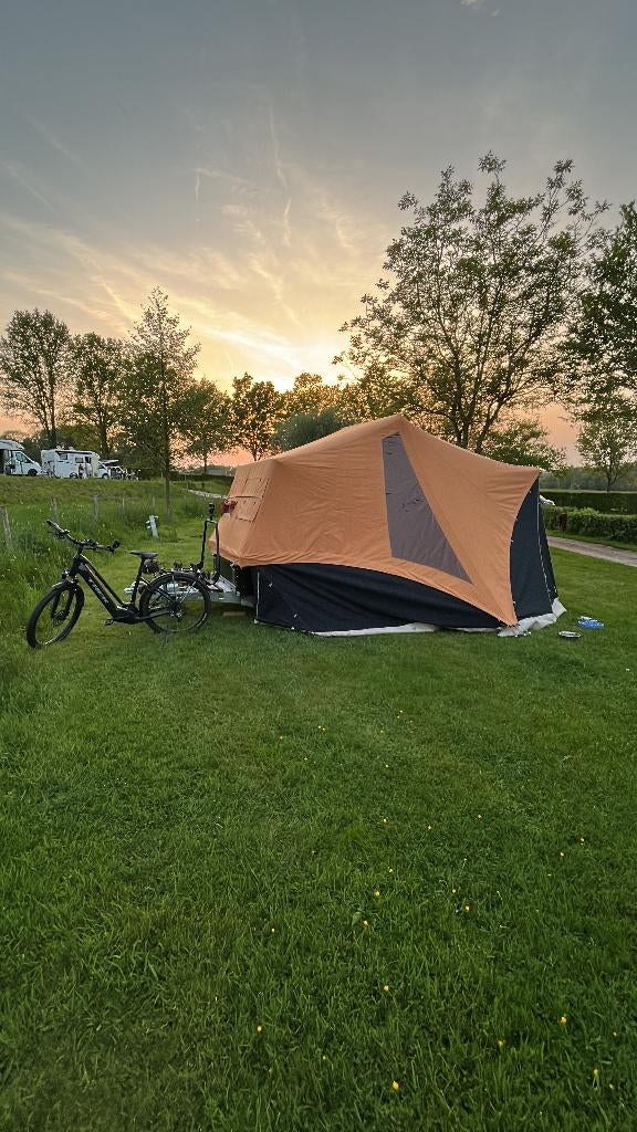 TUAREG Game Drive, tent oker/zwart van AART KOK, Caravans en Kamperen, Vouwwagens, Aart Kok, Meerkleurig, Ophalen of Verzenden