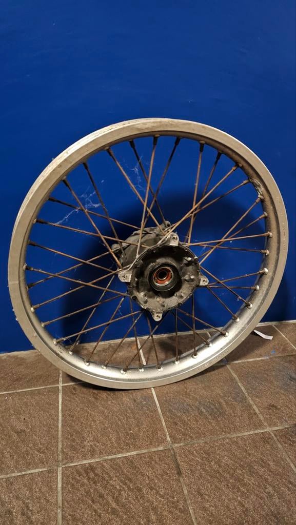 1x XRV 750 Africa Twin 21" Voorvelg + 1 uitlaat, Ophalen, Gebruikt