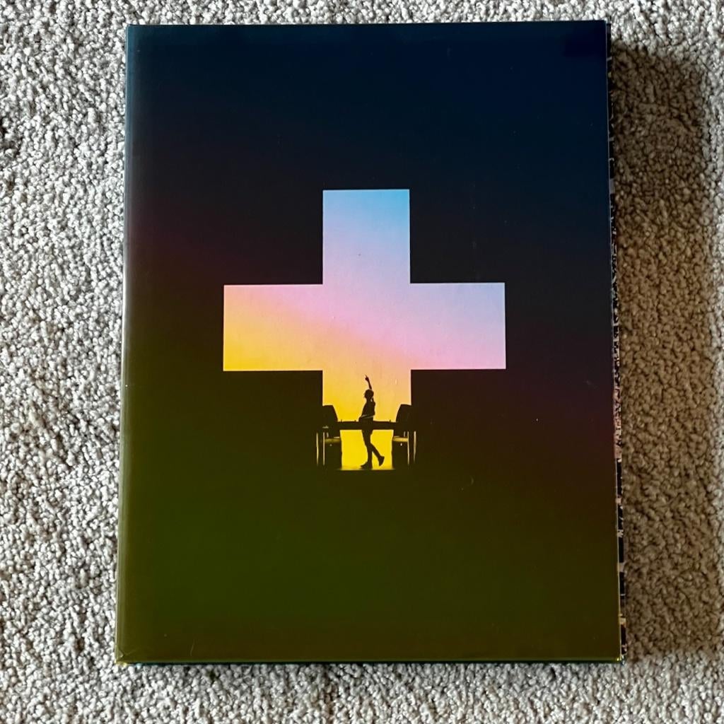 LIFE = CRAZY - Martin Garrix, Ophalen of Verzenden, Zo goed als nieuw, Boek, Tijdschrift of Artikel, Gesigneerd