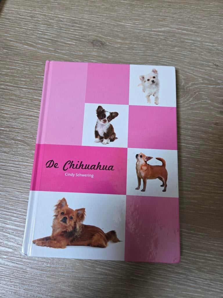 Boek "De Chihuahua" door Cindy Schwering, Boeken, Ophalen of Verzenden, Gelezen