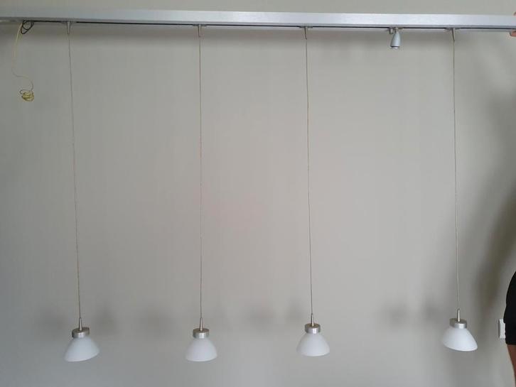 Prachtige hanglamp voor eettafel met 4 lampjes en spotje, Huis en Inrichting, Lampen | Hanglampen, Zo goed als nieuw, Minder dan 50 cm