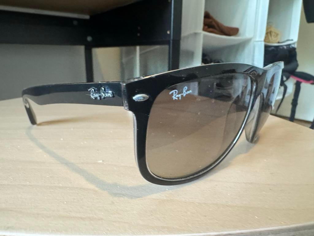 Ray-Ban Wayfarer Zonnebril - Zwart, Gebruikt, Gebruikt, Zonnebril, Zwart, Ophalen of Verzenden