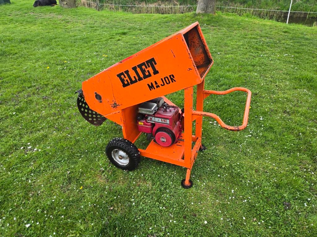 Eliet Major | Briggs en Stratton 5 PK | Eliet Hakselaar, Benzine, Gebruikt, Briggs en Stratton, Eliet Major Hakselaar