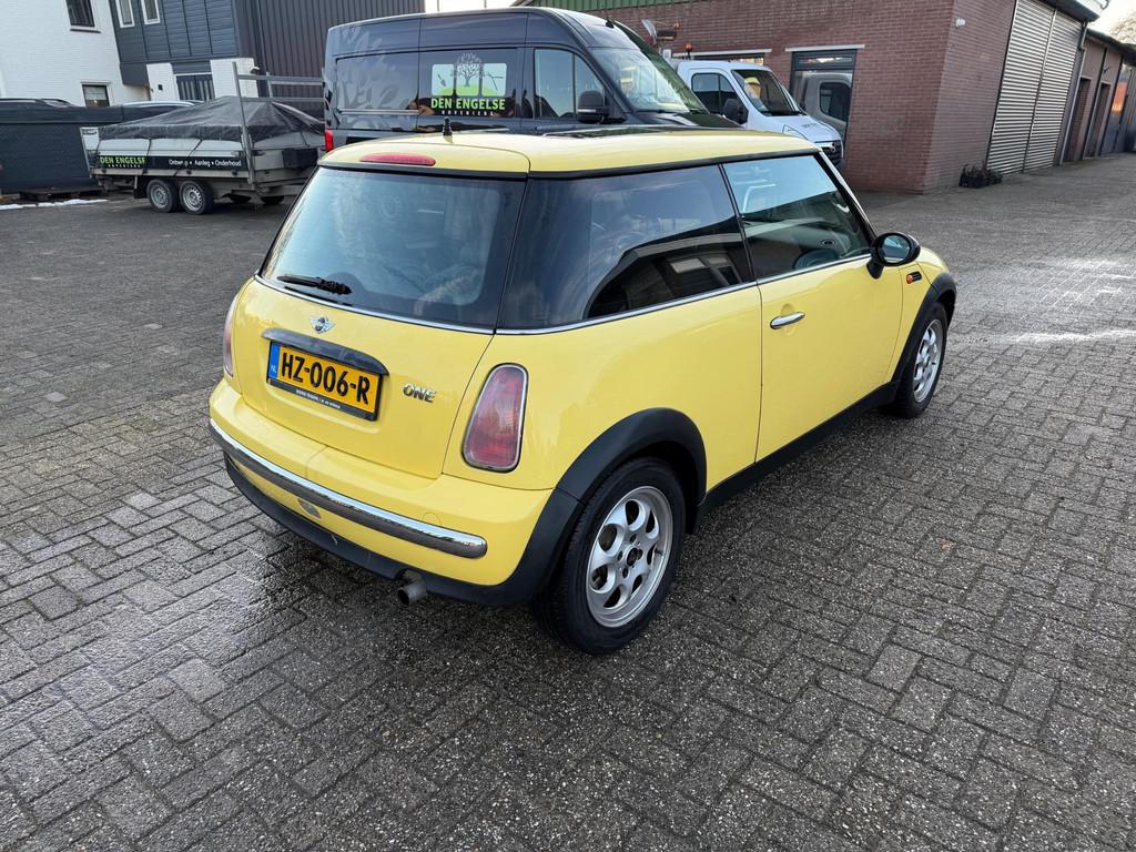 Mini Mini 1.6 One | Panorama dak | Airco | Stoelverwarming |, Auto's, Mini, Voorwielaandrijving, 15 km/l, Gebruikt, 4 stoelen