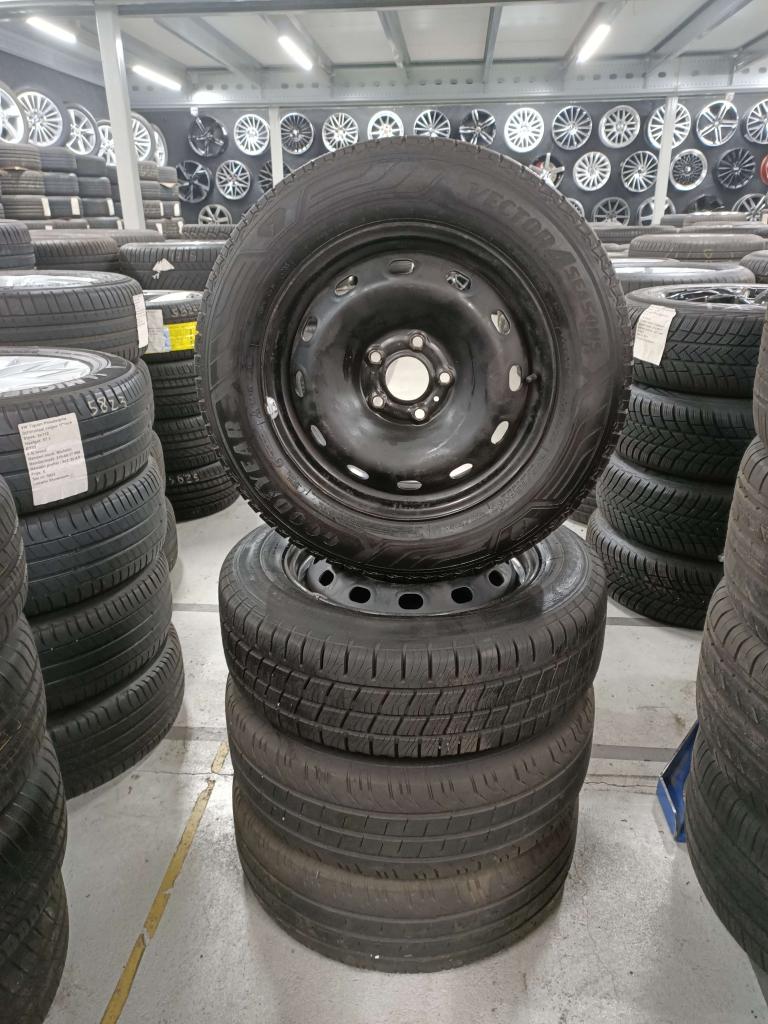 Renault trafic staal velgen 16"inch zomer 5x114.3, Niet ingevuld, Niet ingevuld, Niet ingevuld
