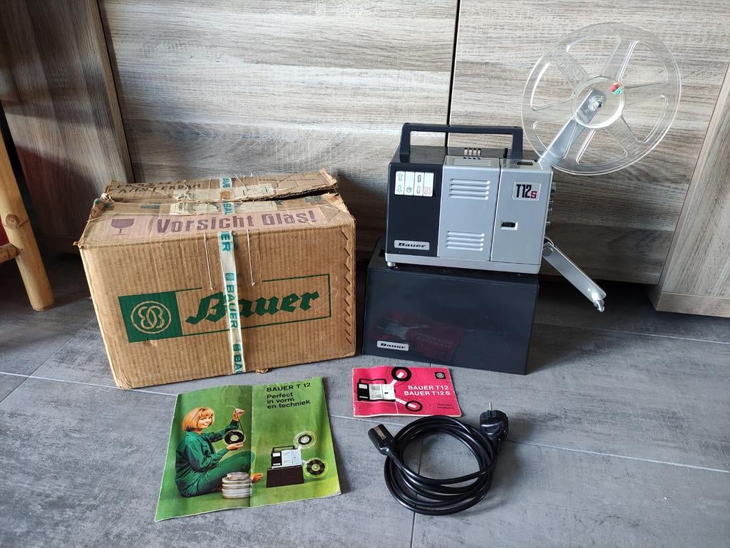 Bauer T12s 8mm filmprojector (werkend), Verzamelen, Fotografica en Filmapparatuur, Ophalen of Verzenden