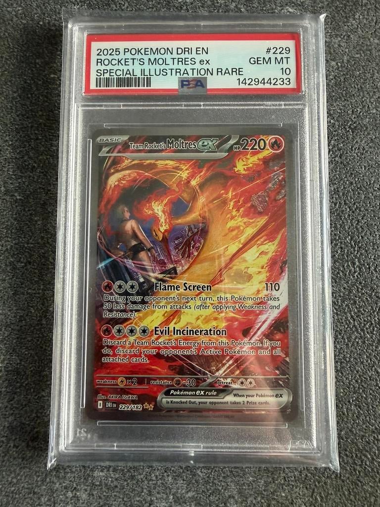Team Rocket’s Moltres Ex 229 Pokémon Destined Rivals PSA 10, Ophalen of Verzenden, Zo goed als nieuw