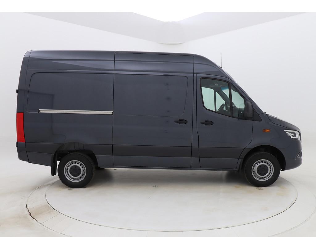 Mercedes-Benz Sprinter 319 1.9 CDI 366 L2H2 9G-Automaat Grat, Auto's, Automaat, Gebruikt, Bedrijf, Diesel