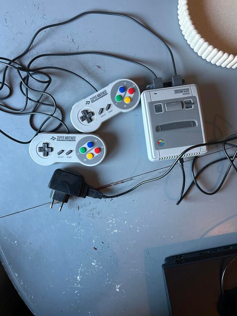 Super Nintendo Entertainment System (SNES) met 2 controllers, Ophalen, Gebruikt, Met 2 controllers