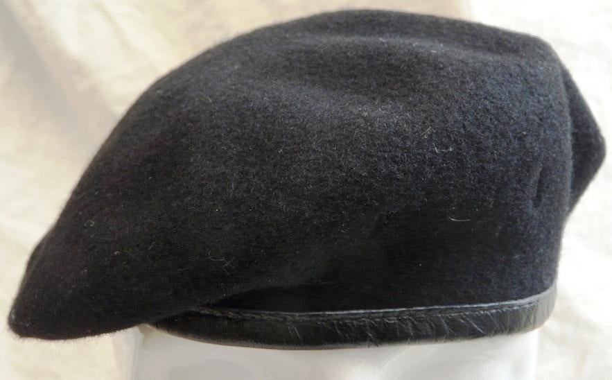 Baret, Cavalerie, Koninklijke Landmacht, maat: 59, 1991.(1), Ophalen of Verzenden, Landmacht, Nederland, Helm of Baret