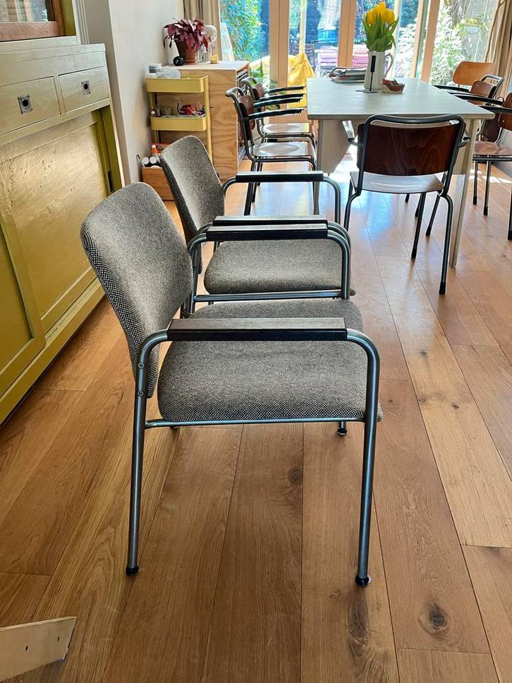 2 Vintage Buisstoelen in perfecte staat, Huis en Inrichting, Stoelen, Zo goed als nieuw, Twee, Stof, Bruin, Ophalen