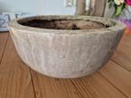 Stoere bloempot beton, Tuin en Terras, Bloempotten, Ophalen, Gebruikt, Rond, Minder dan 40 cm
