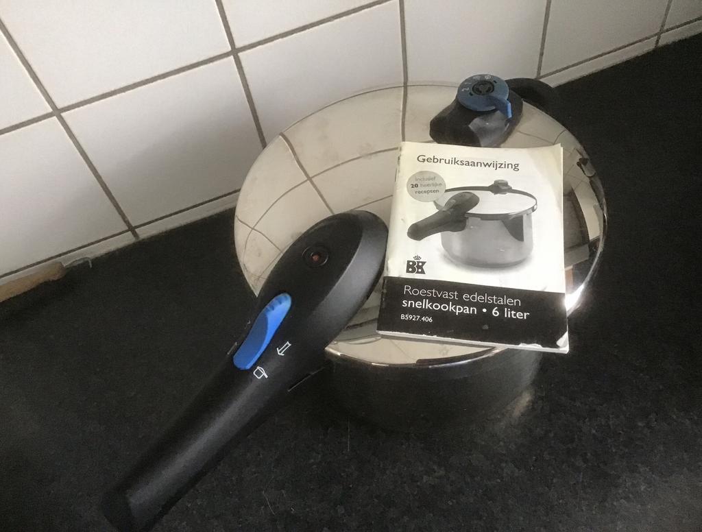 bK snelkookpan, Zo goed als nieuw, Rvs, Keramische plaat, Ophalen