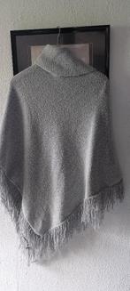 poncho grijs, Ophalen of Verzenden, Zo goed als nieuw, Grijs