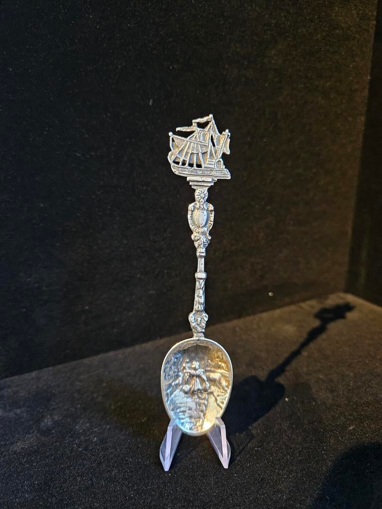 Antieke lepel met scheepsdecoratie, 17 gram, Ophalen of Verzenden